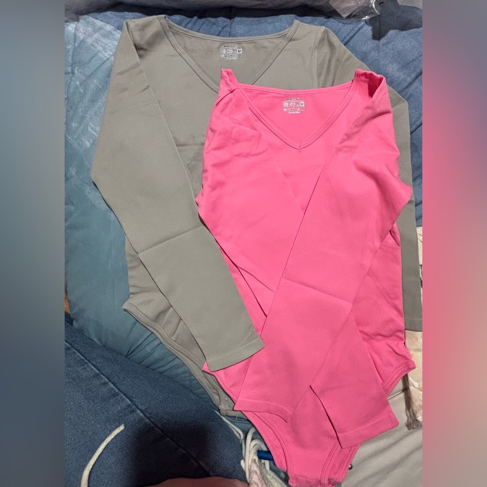 NWT 2 piece Women's V-Neck Long Sleeve Shapewear Top - Pink and Gray